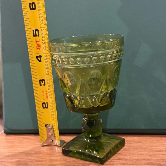 Vintage Green Glass Dessert Cups Goblets - Picture 4 of 6